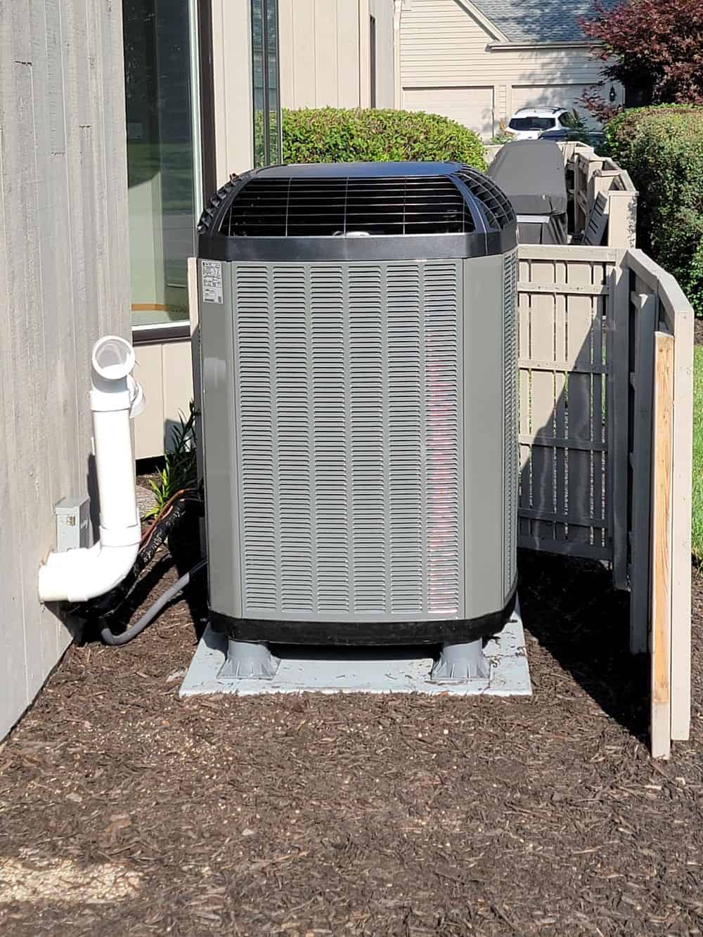 Heat pump installation (high-efficiency, cold climate) image